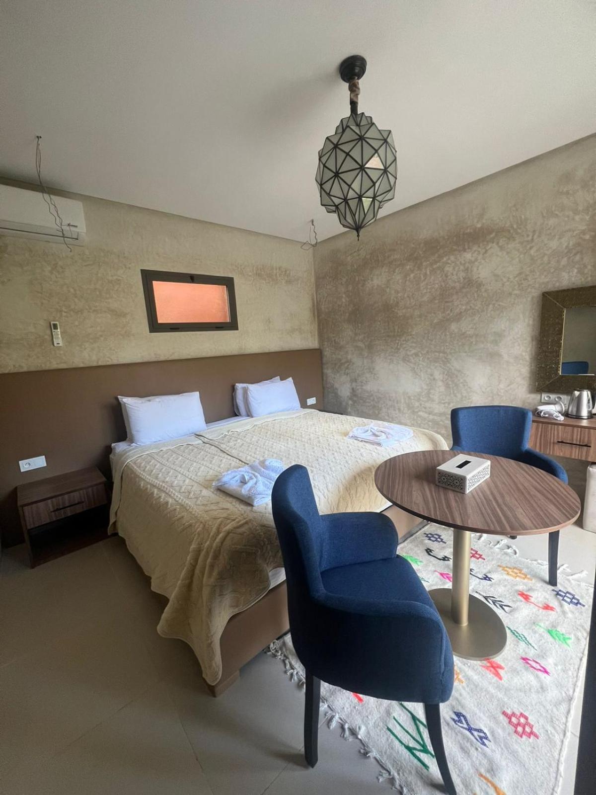 Riad Redwan Douar Caid Layadi ภายนอก รูปภาพ