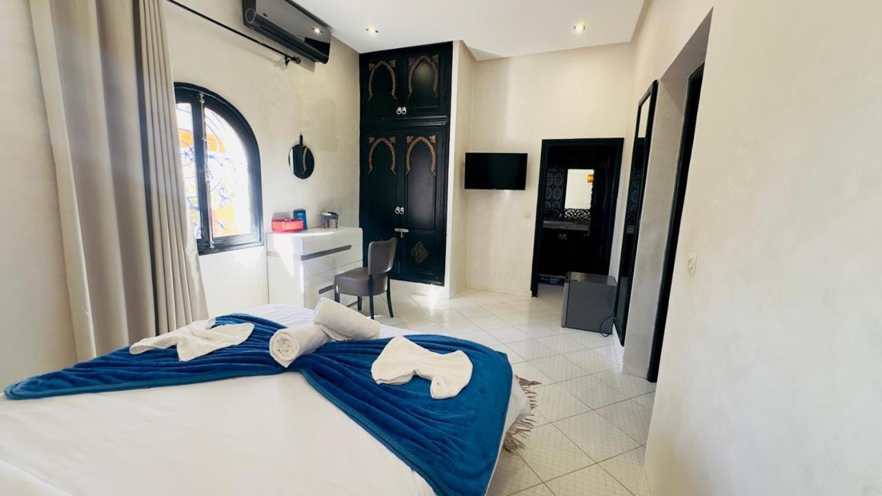 Riad Redwan Douar Caid Layadi ภายนอก รูปภาพ